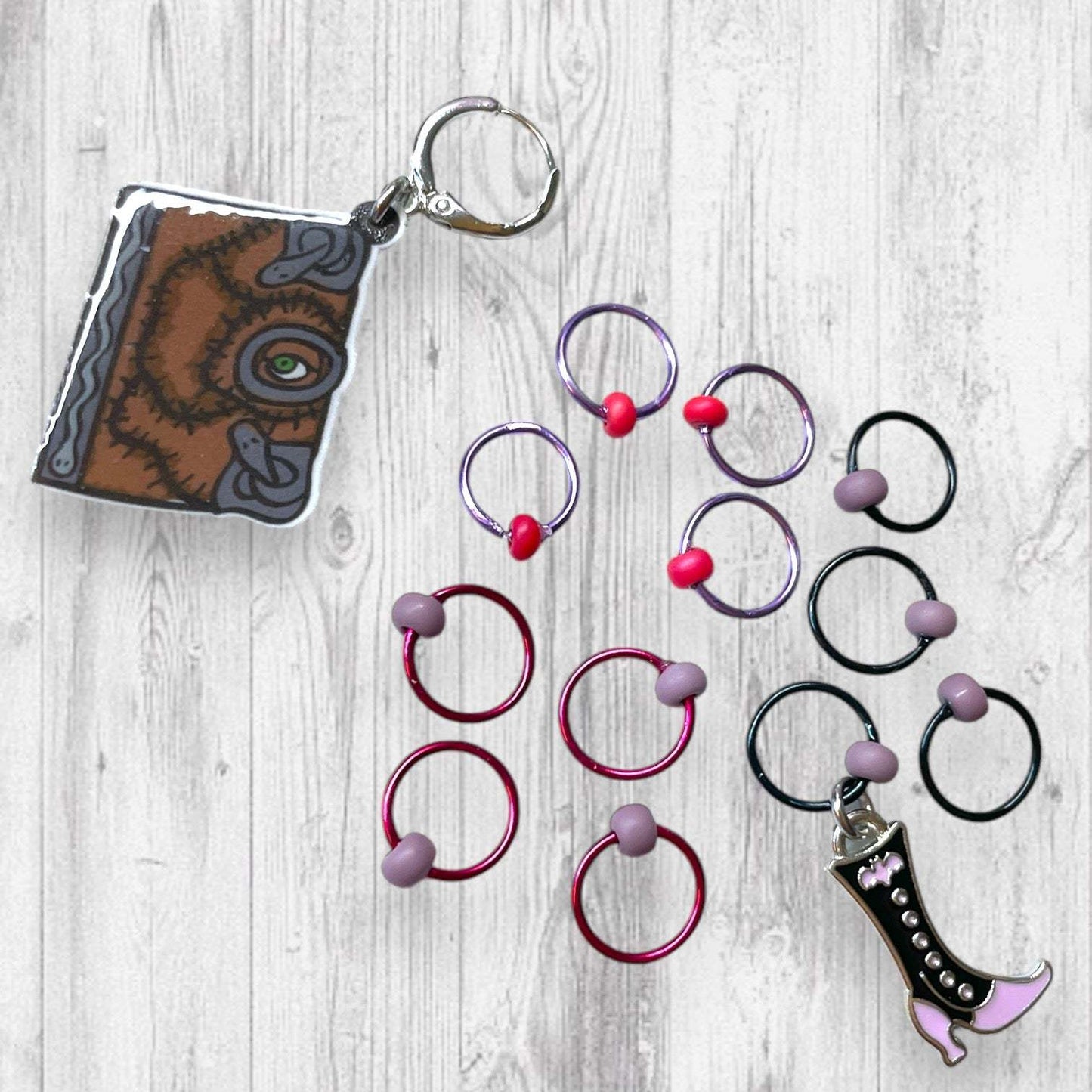 Book, darling... Progress and Stitch Markers