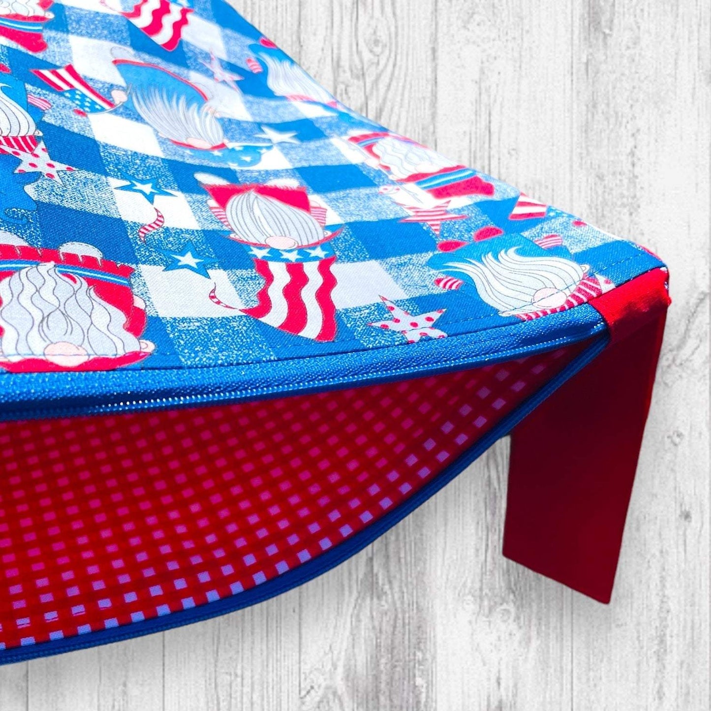 Red White and GNOME Project BagAdoreKnitIntroducing the Red White and GNOME Project Bag! Just in time for your Memorial Day and 4th of July knitting adventures! We think this is the perfect summer bag, iGNOME Project Bag