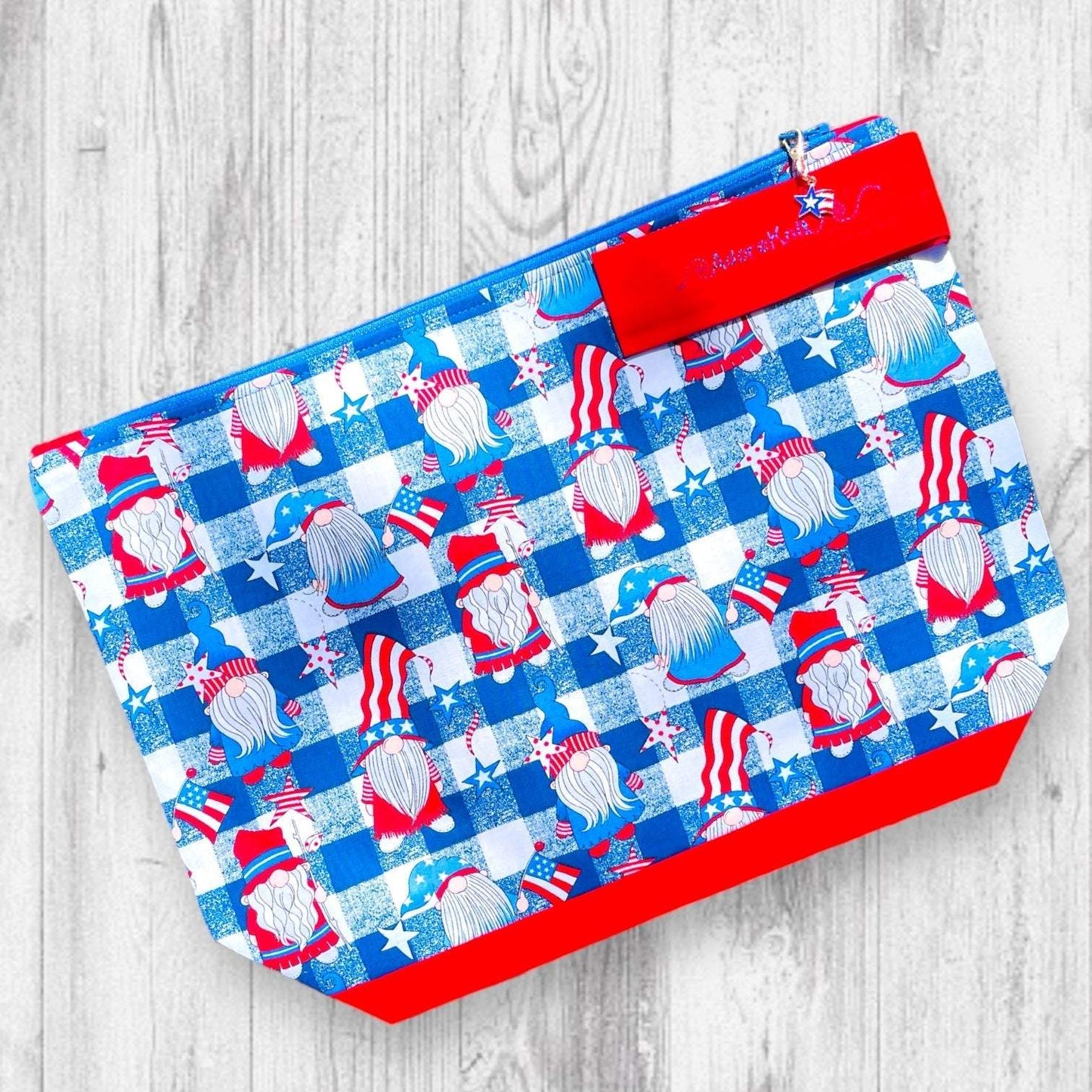 Red White and GNOME Project BagAdoreKnitIntroducing the Red White and GNOME Project Bag! Just in time for your Memorial Day and 4th of July knitting adventures! We think this is the perfect summer bag, iGNOME Project Bag