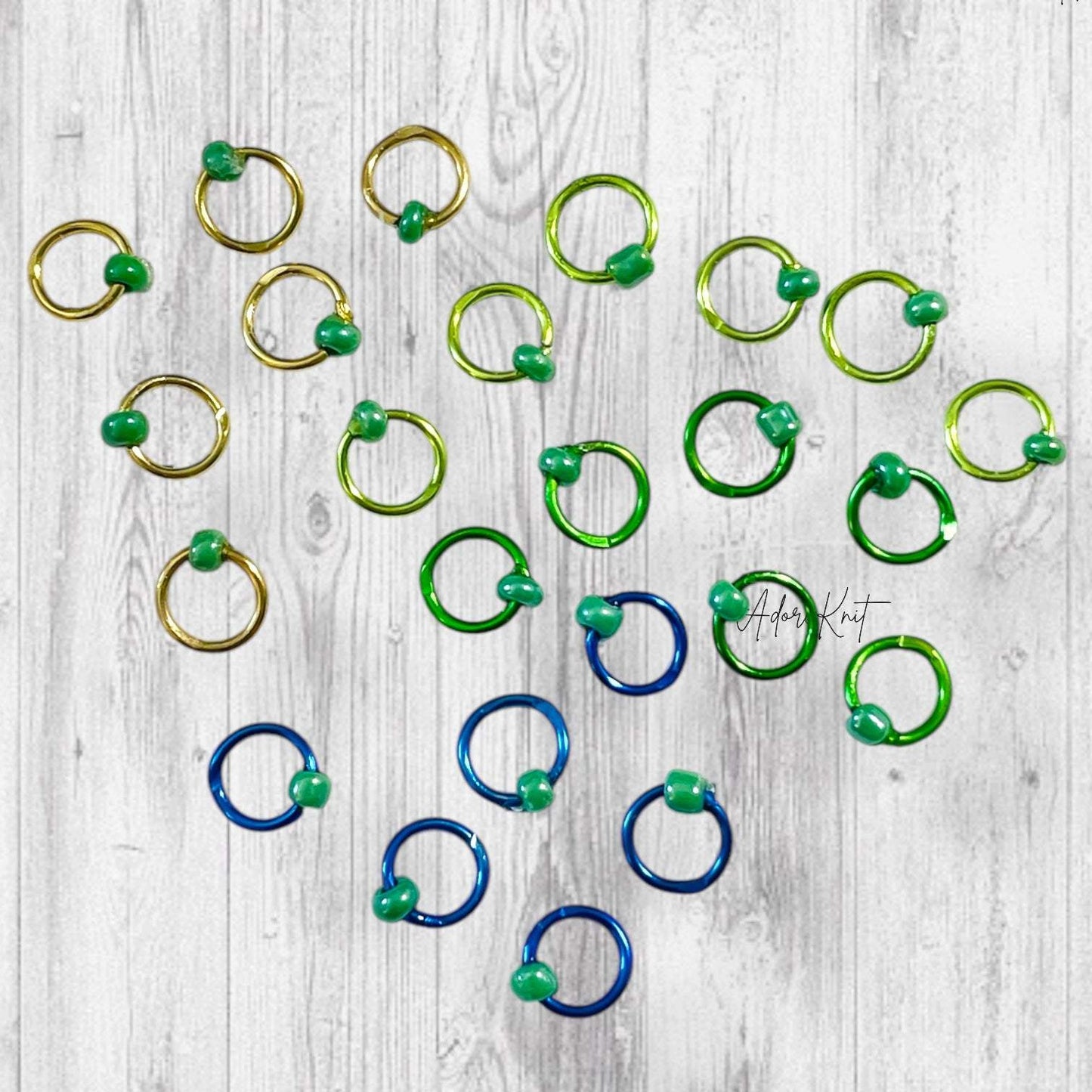 Sock Knitter's Companion Tiny Stitch Markers with Marker Container Green with Lustrous Green