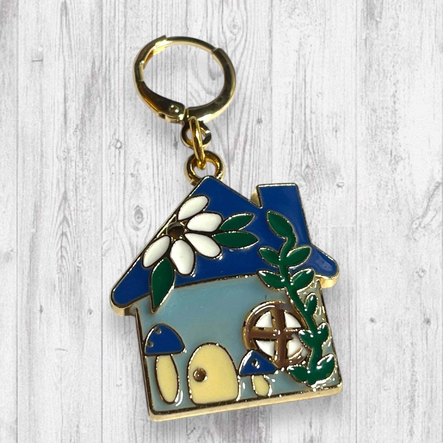 Love this Gnome Home Progress and Stitch Markers