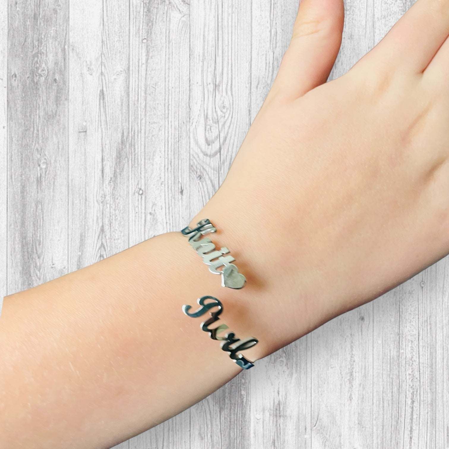 Knit🖤 Purl Bracelet tooAdoreKnitThe Knit 🖤 Purl Bracelet designed by Steph, this stainless steel bangle is the perfect way to show your love of knitting.  Measuring 6.25" in circumference the bangKnit🖤 Purl Bracelet