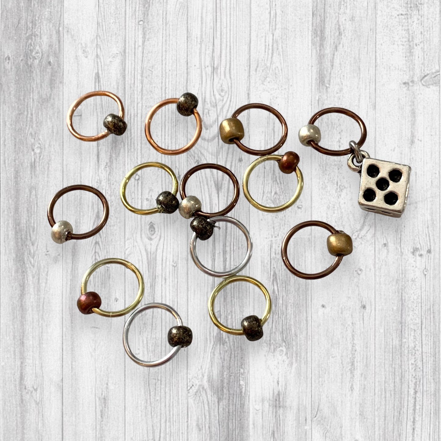 Rollo the Dice Progress and Stitch Markers - AdoreKnit