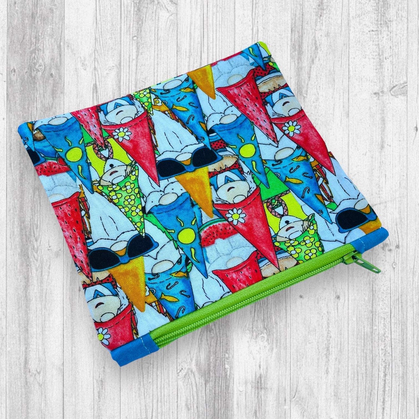 Summertime Gnomes Project Bag - AdoreKnit