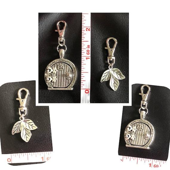 Hobbit & Lord of the Rings inspired Progress & Stitch MarkersAdoreKnit“In a hole in the ground there lived a hobbit. Not a nasty, dirty, wet hole, filled with the ends of worms and an oozy smell, nor yet a dry, bare, sandy hole with noRings inspired Progress & Stitch Markers