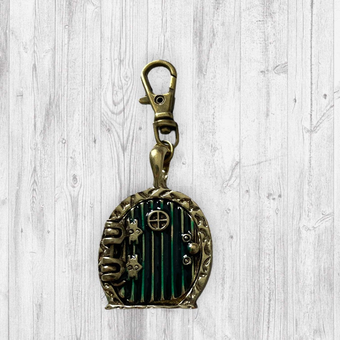 That Means Comfort Progress and Stitch MarkersAdoreKnit“In a hole in the ground there lived a hobbit. Not a nasty, dirty, wet hole, filled with the ends of worms and an oozy smell, nor yet a dry, bare, sandy hole with noMeans Comfort Progress