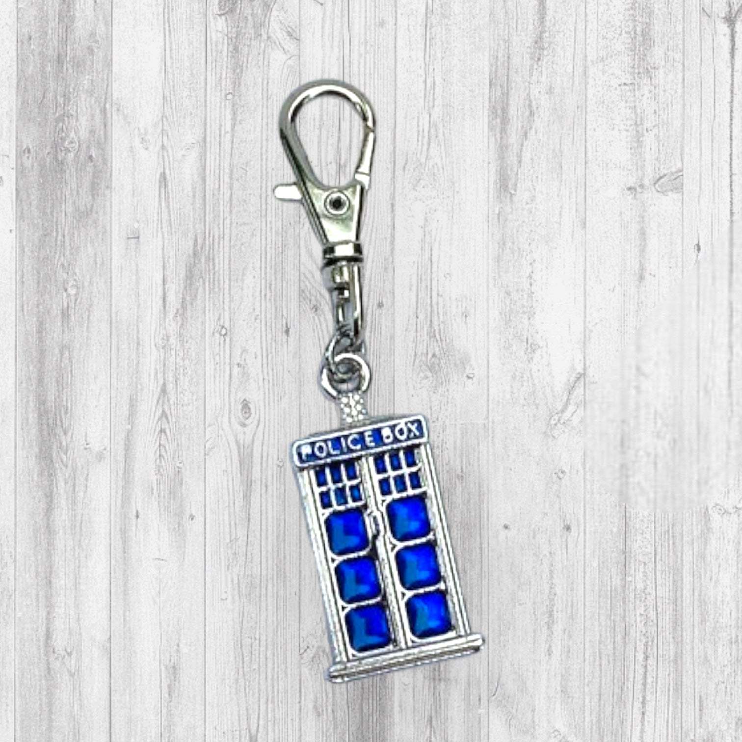 Revolution of the Deleks Progress and Stitch MarkersAdoreKnitRevolution of the Daleks Progress and Stitch Marker Set.  Inspired by the greatest enemy of the Time Lords in the classic Science-Fiction show Doctor Who. These stitDeleks Progress
