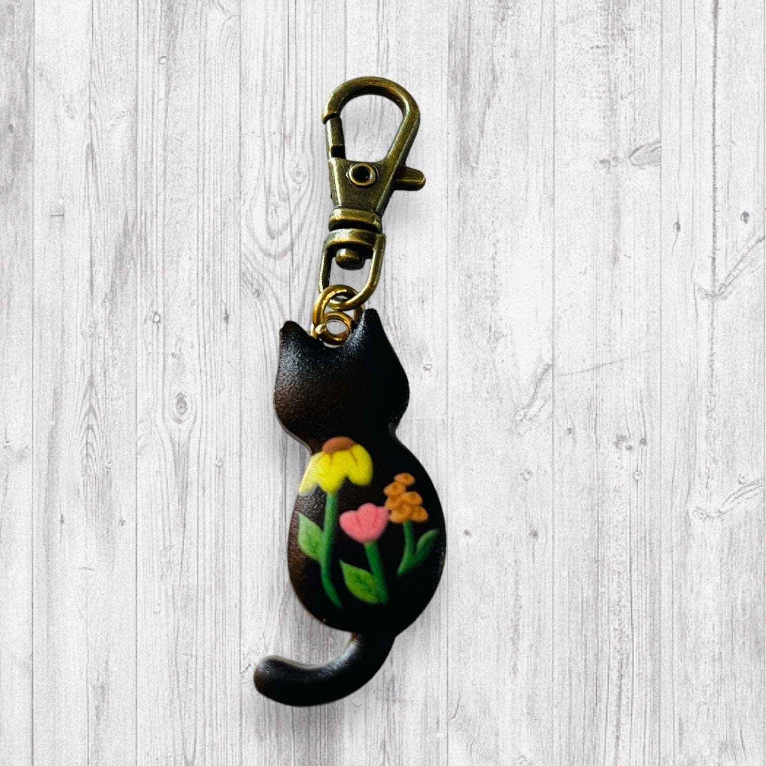 Garden Cat in Black Progress and Stitch Markers - AdoreKnit