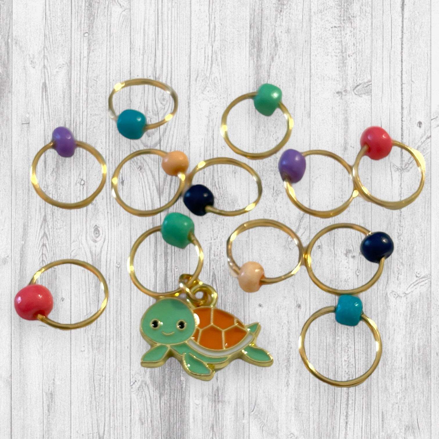 Shell Yeah! Progress and Stitch Markers - AdoreKnit