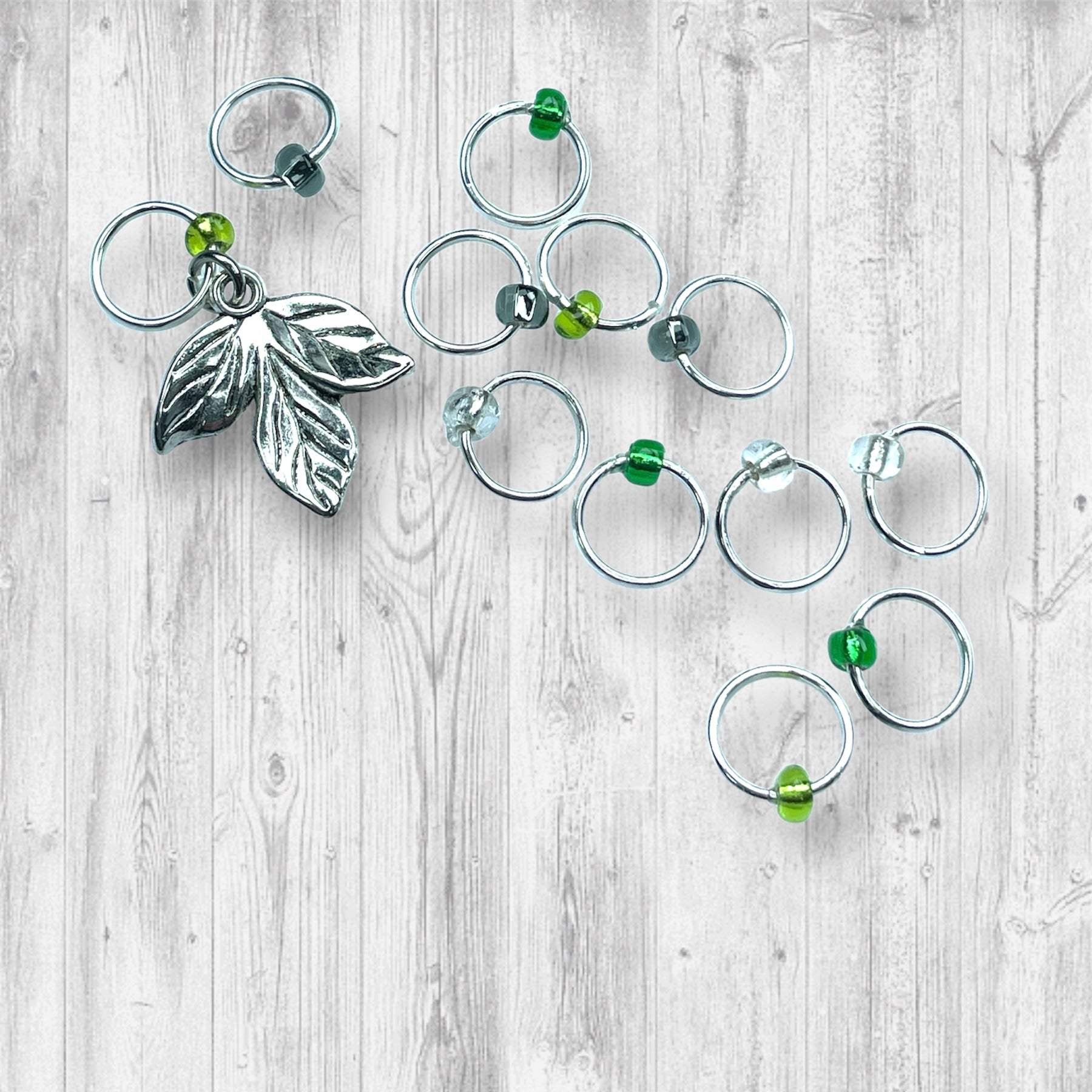 Hobbit & Lord of the Rings inspired Progress & Stitch MarkersAdoreKnit“In a hole in the ground there lived a hobbit. Not a nasty, dirty, wet hole, filled with the ends of worms and an oozy smell, nor yet a dry, bare, sandy hole with noRings inspired Progress & Stitch Markers