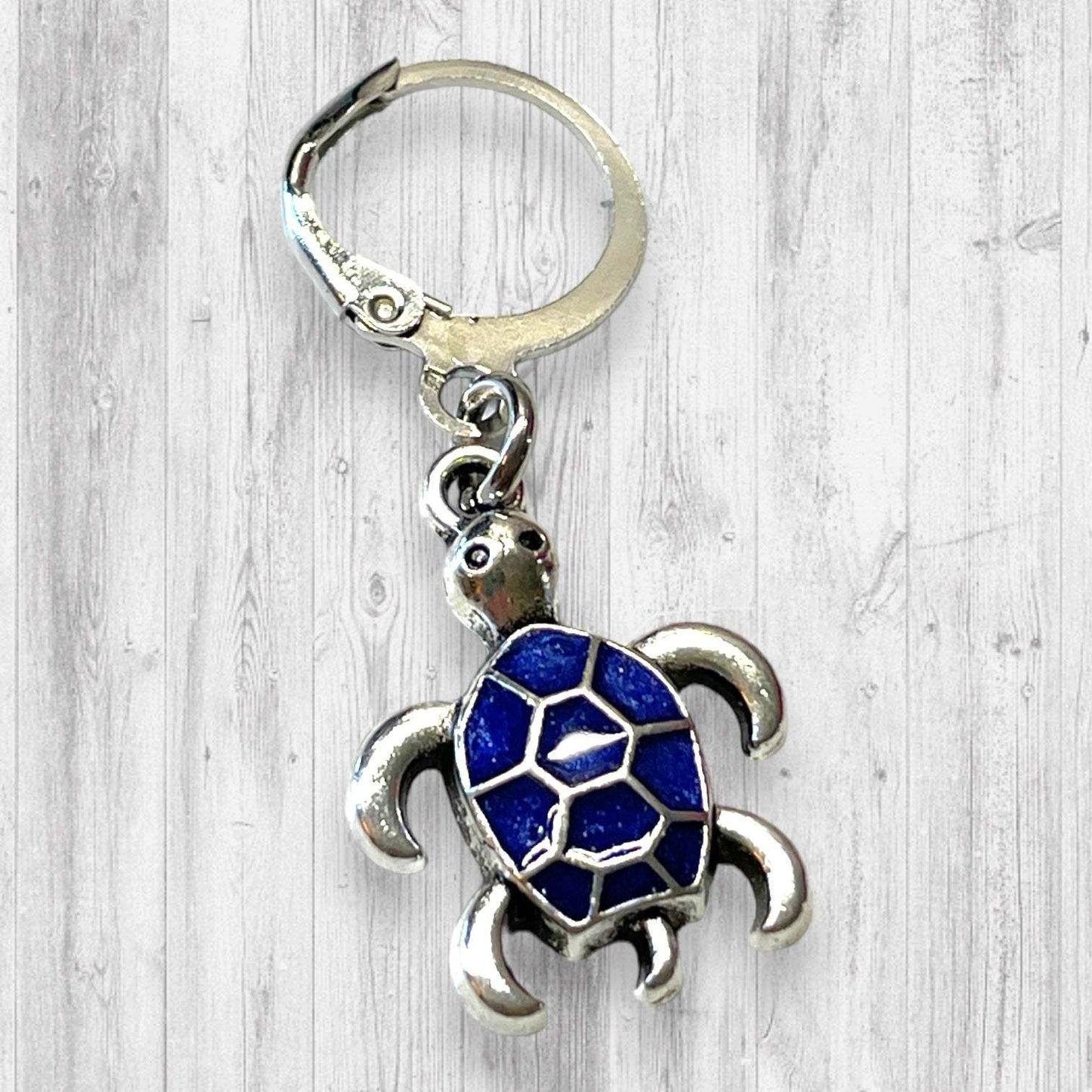 Seahorse and Blue Turtle Progress and Stitch MarkersAdoreKnitSeahorse and Blue Turtle Progress and Stitch Markers. The prefect gift for a knitter! These stitch markers are great for a knitter or crocheter. Include in a swap paBlue Turtle Progress