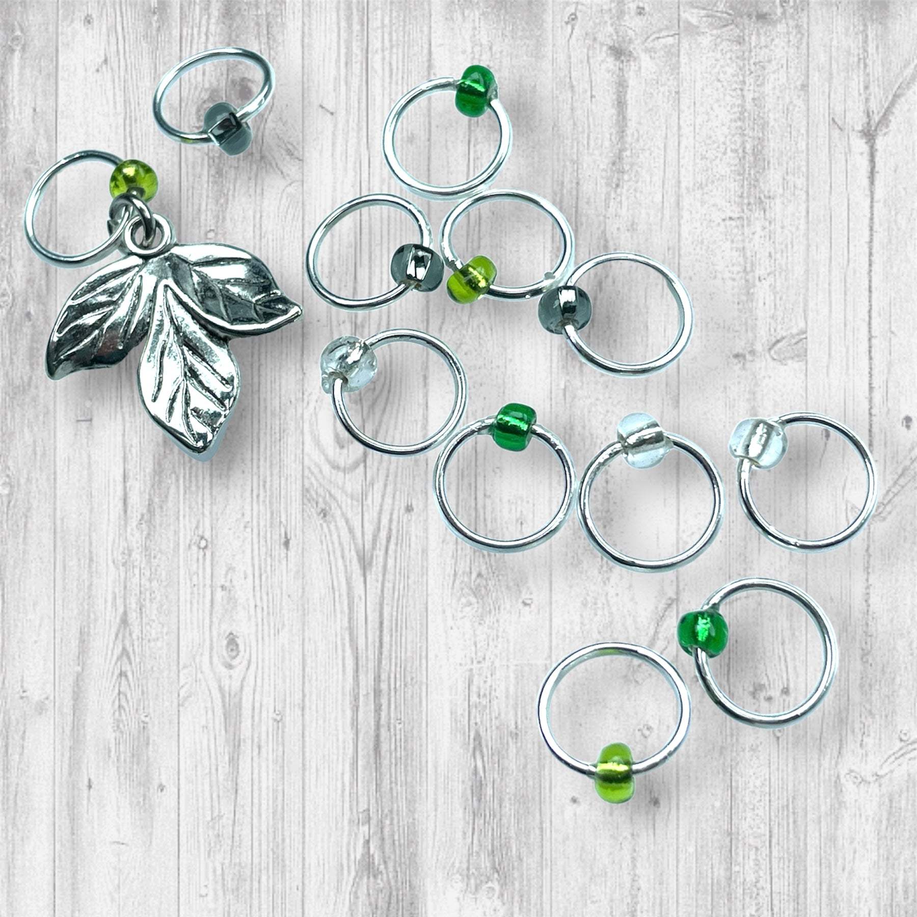 Hobbit & Lord of the Rings inspired Progress & Stitch MarkersAdoreKnit“In a hole in the ground there lived a hobbit. Not a nasty, dirty, wet hole, filled with the ends of worms and an oozy smell, nor yet a dry, bare, sandy hole with noRings inspired Progress & Stitch Markers