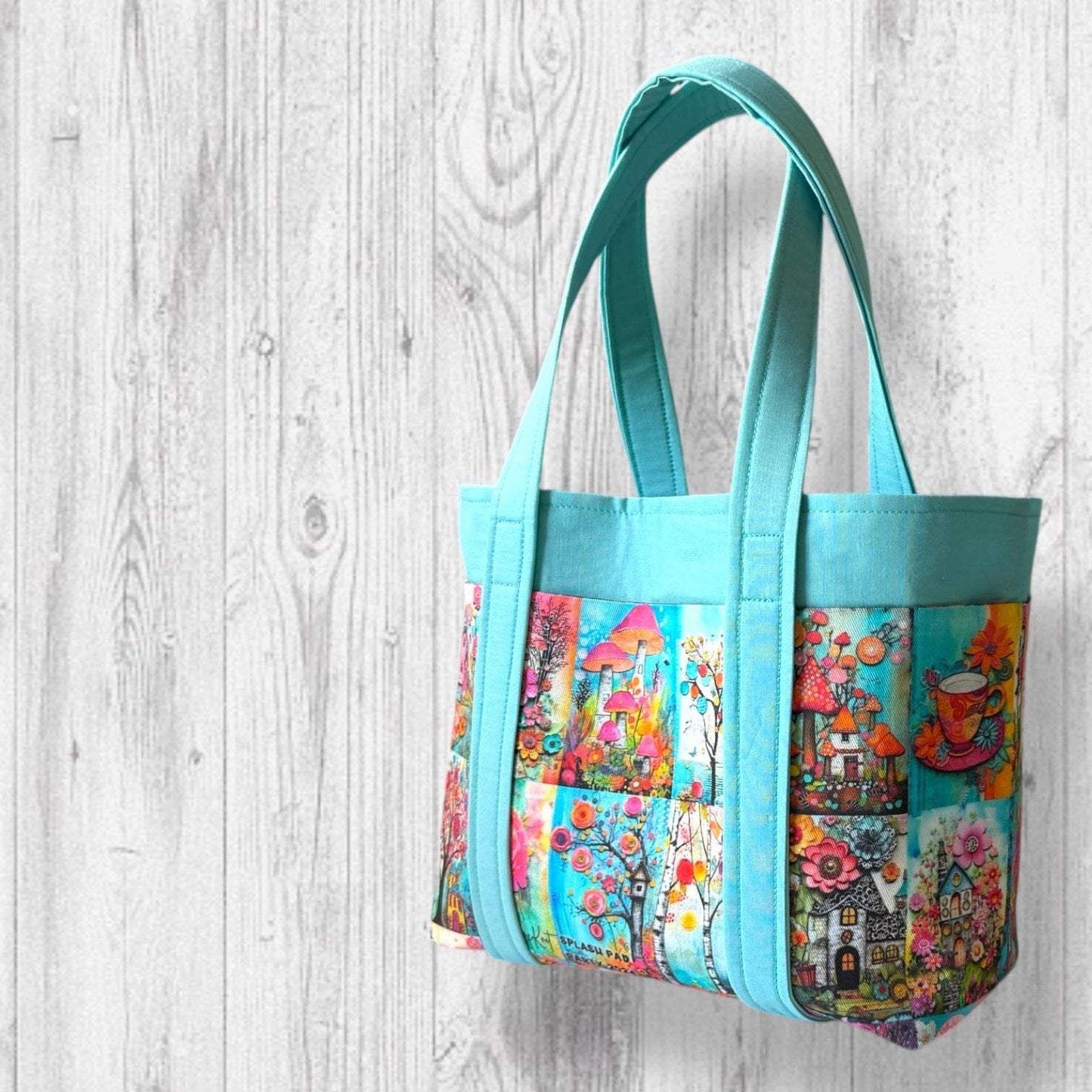 2025 Exclusive Splash Pad Party Cottage Blooms Collection Carry All Project Bag