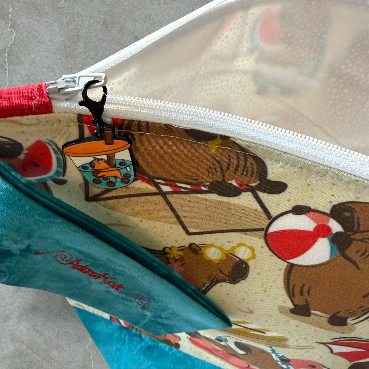 Sun Soaked Capybaras Project Bag | Summer Stitch Knitting Yarn Bag