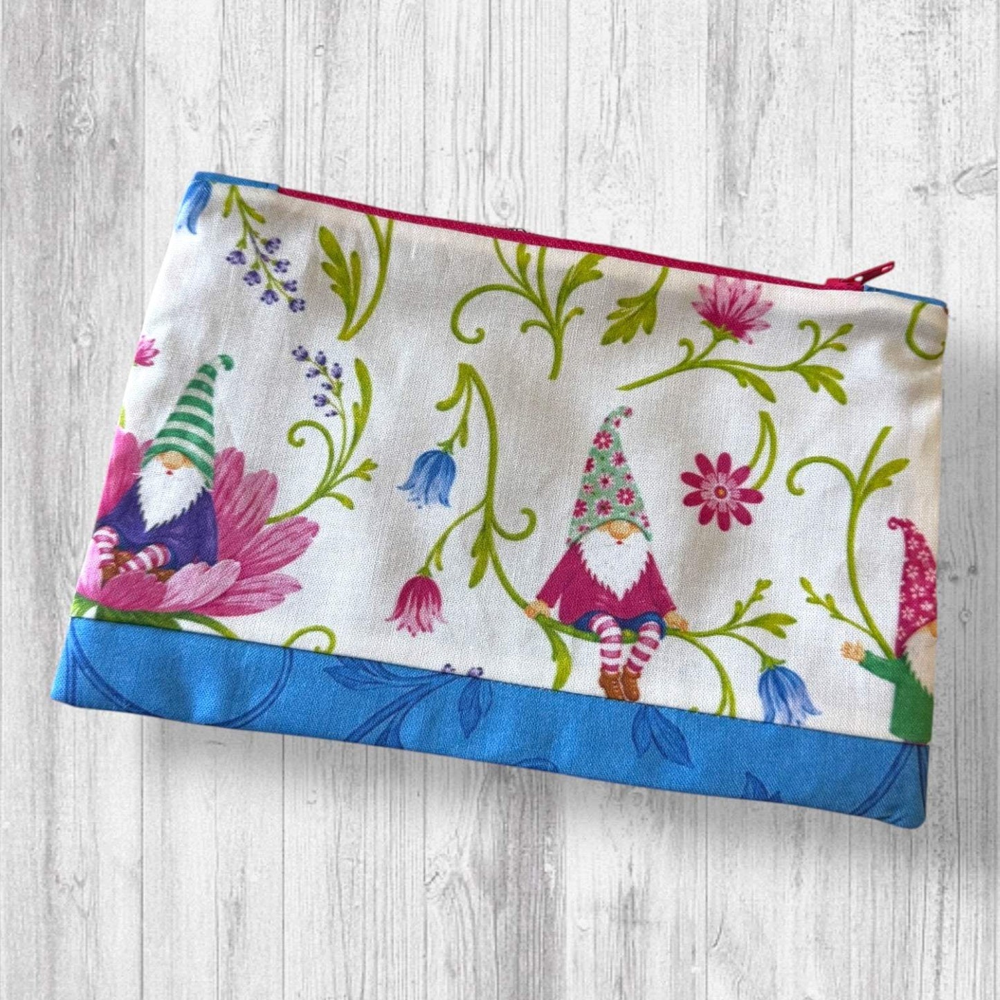 Pages, Petals & Purls Gnomes Project Bag