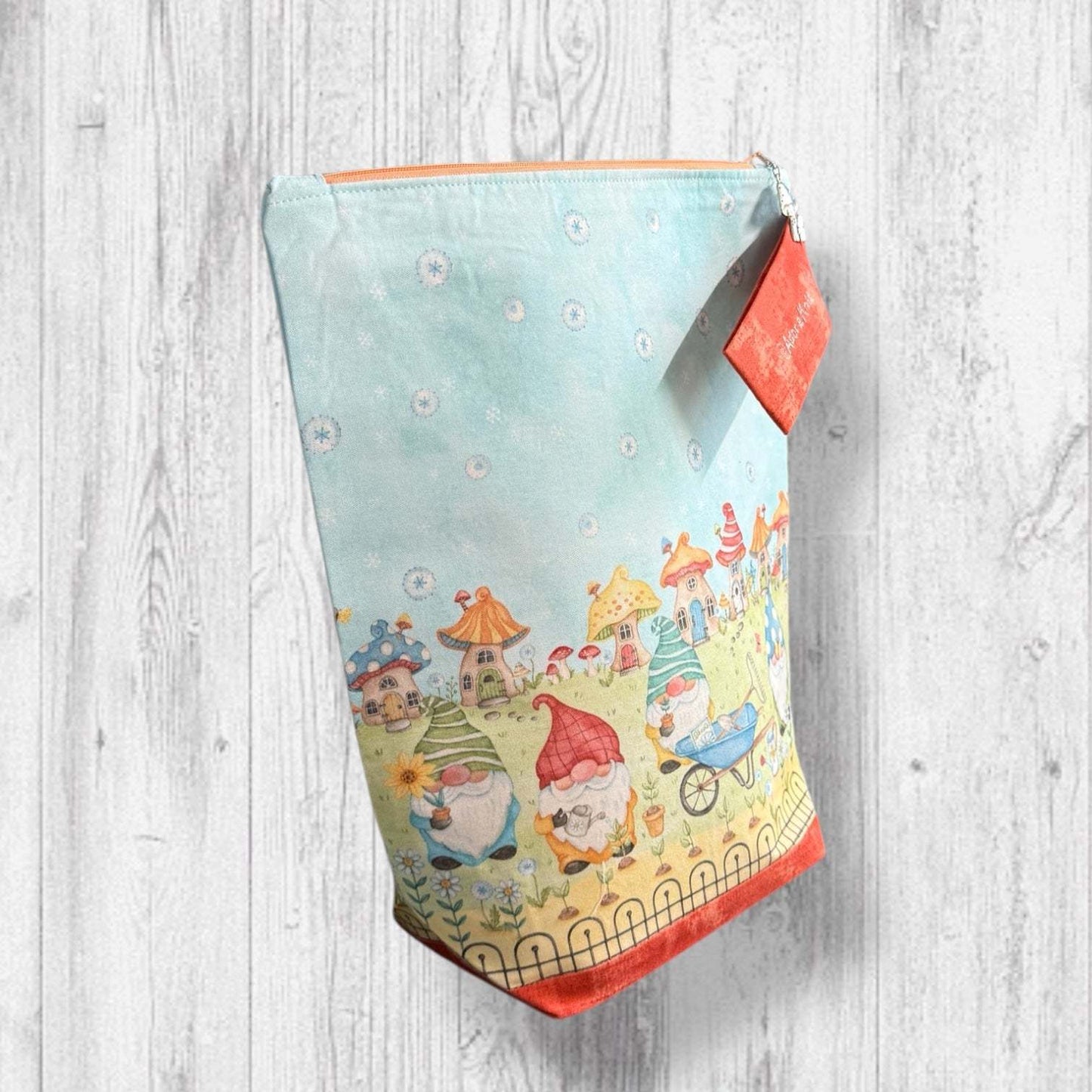 Gnomegrown Delights Summer Project Bag Commuter or Day-to-Day