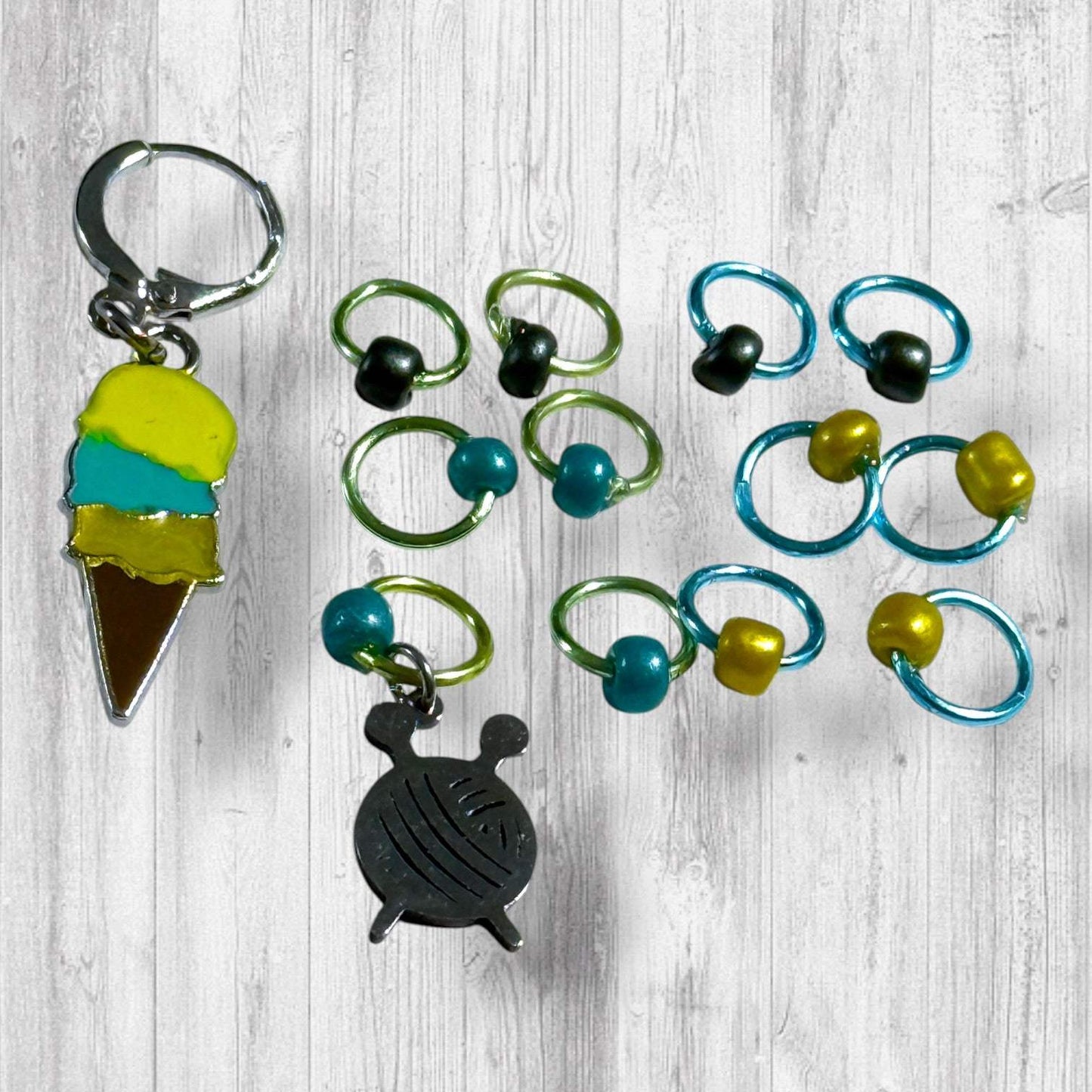 Knit Between Scoops Stitch Markers | Ice Cream & Yarn Progress Keeper Set