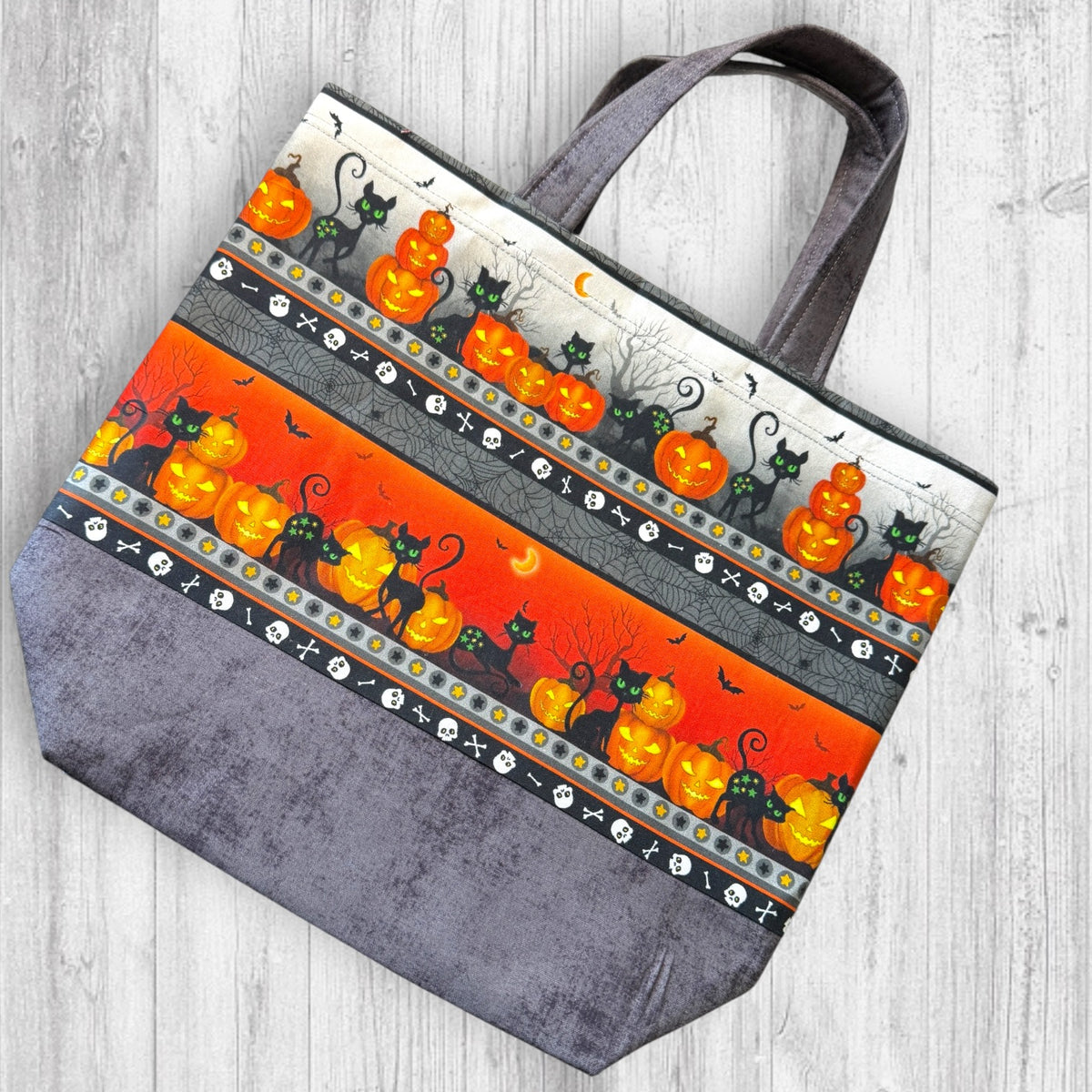 Pawsitively Haunted Project Bag