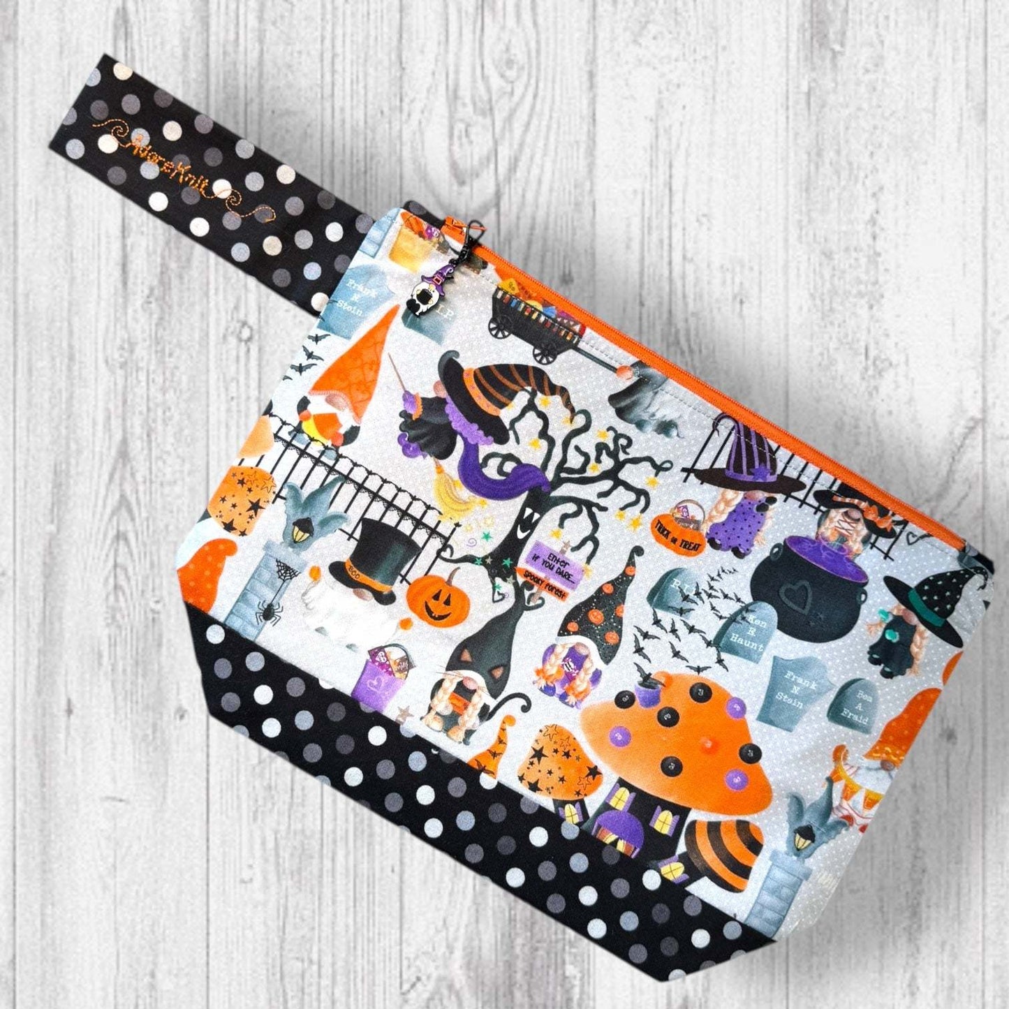 Pumpkin Paths & Pointy Caps Project Bag dots