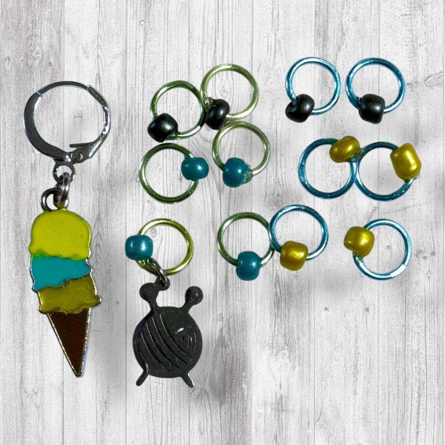 Knit Between Scoops Stitch Markers | Ice Cream & Yarn Progress Keeper Set