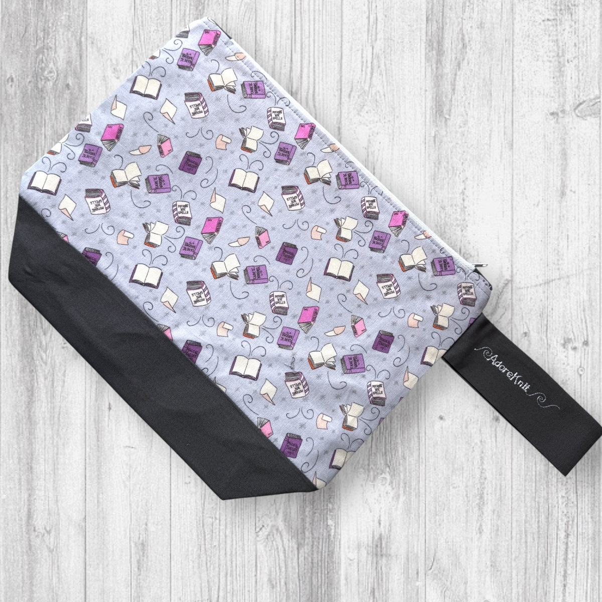 The Witching Hour Curriculum: Required Reading Knitting Project Bag | AdoreKnit