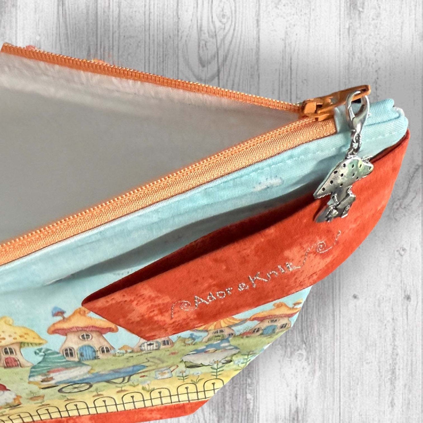 Gnomegrown Delights Summer Project Bag Commuter or Day-to-Day