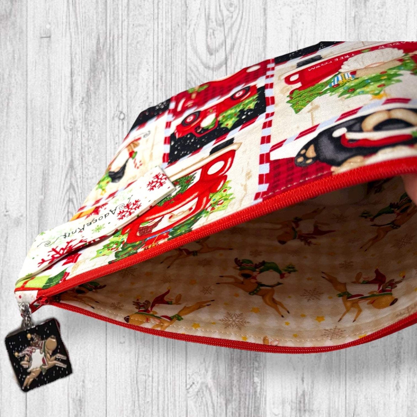 Gnome Delivery Service Project Bag and Matching Yarn