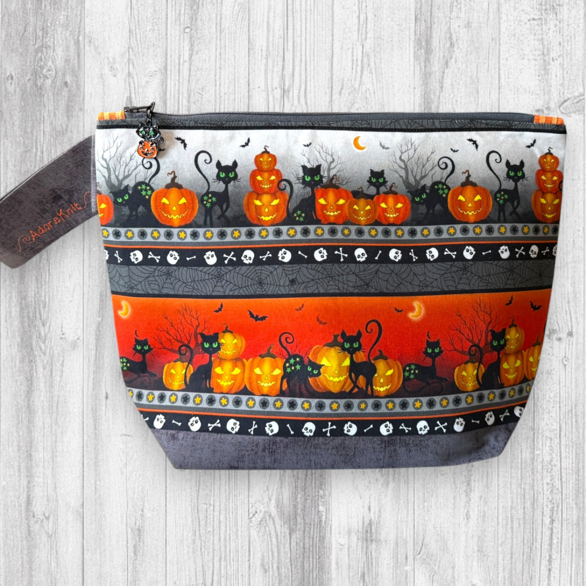 Pawsitively Haunted Project Bag