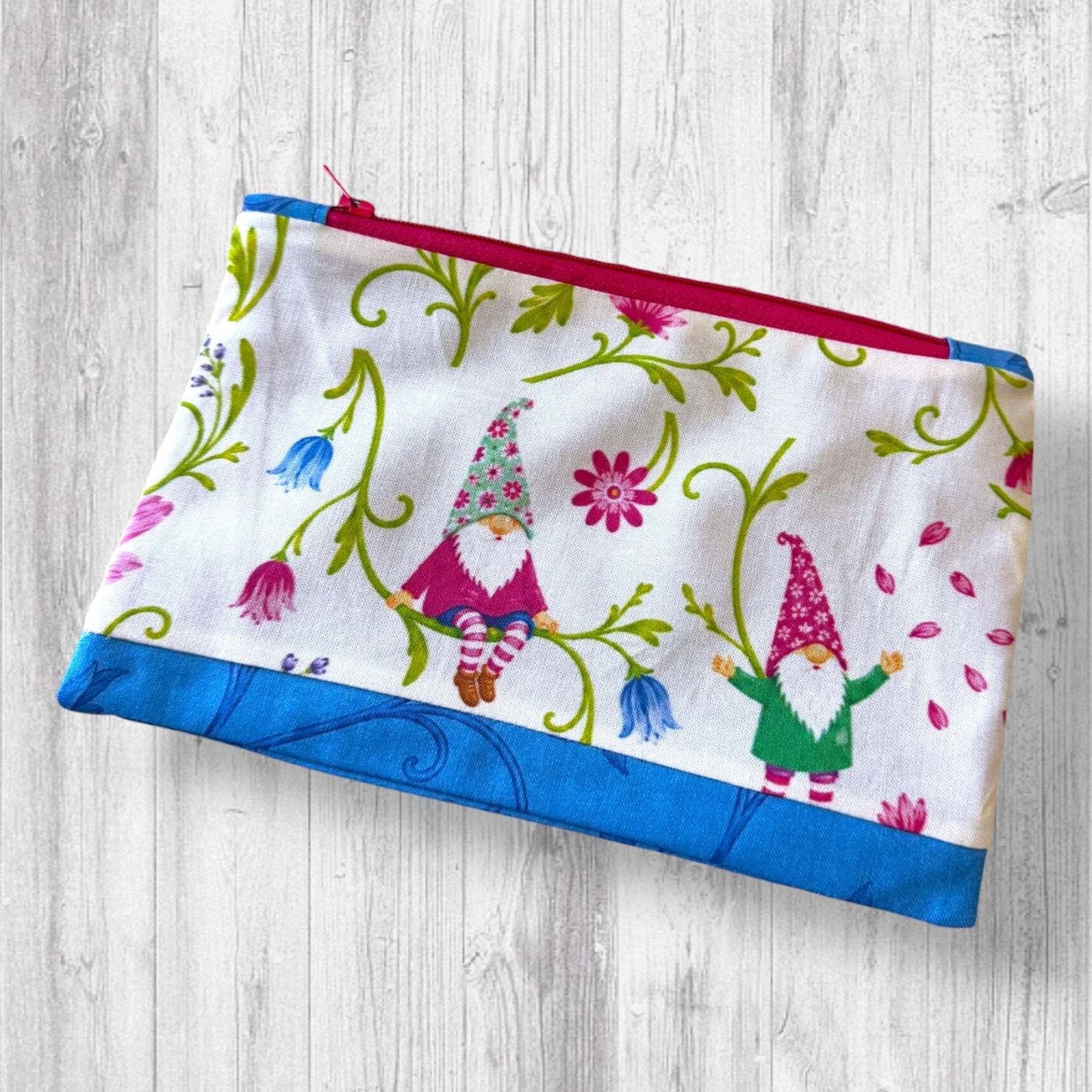 Pages, Petals & Purls Gnomes Project Bag