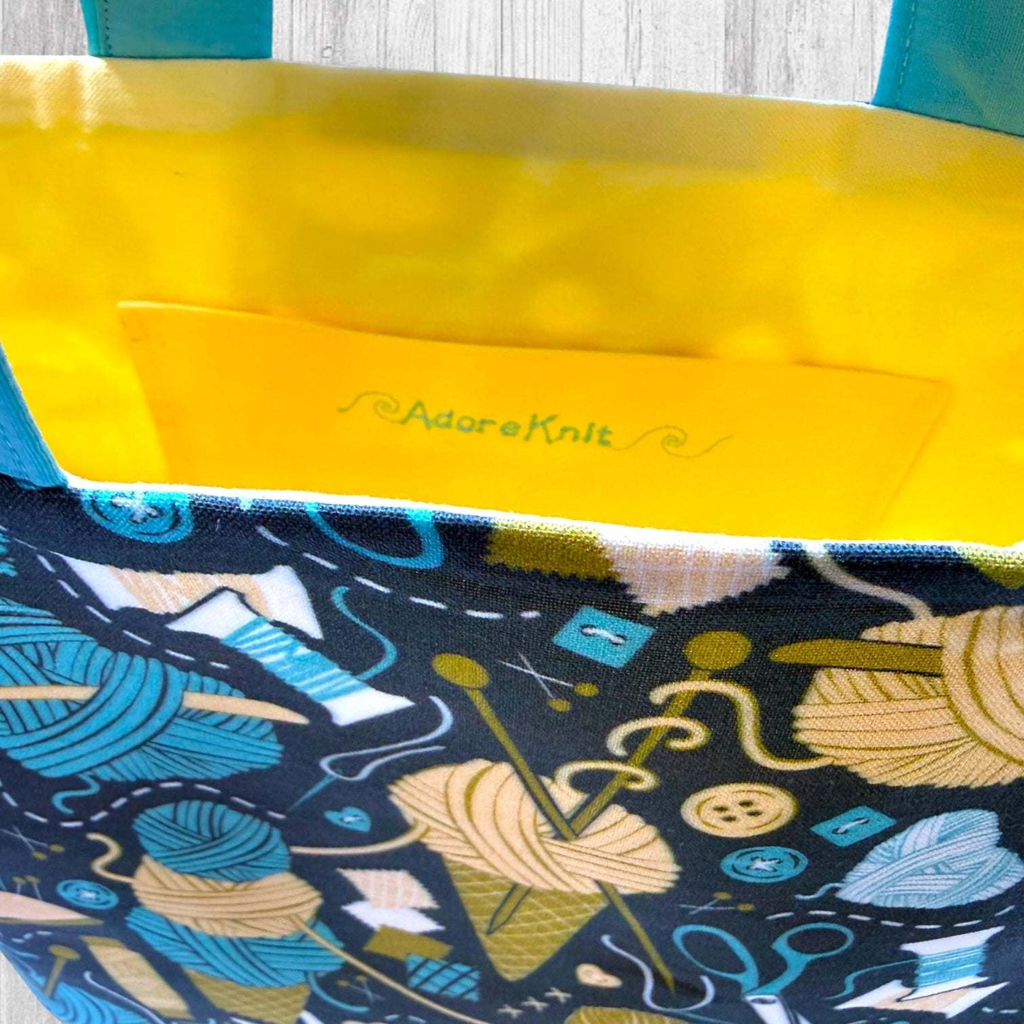 Knit Between Scoops Project Bag | Summer Stitch Knitting Yarn Bag