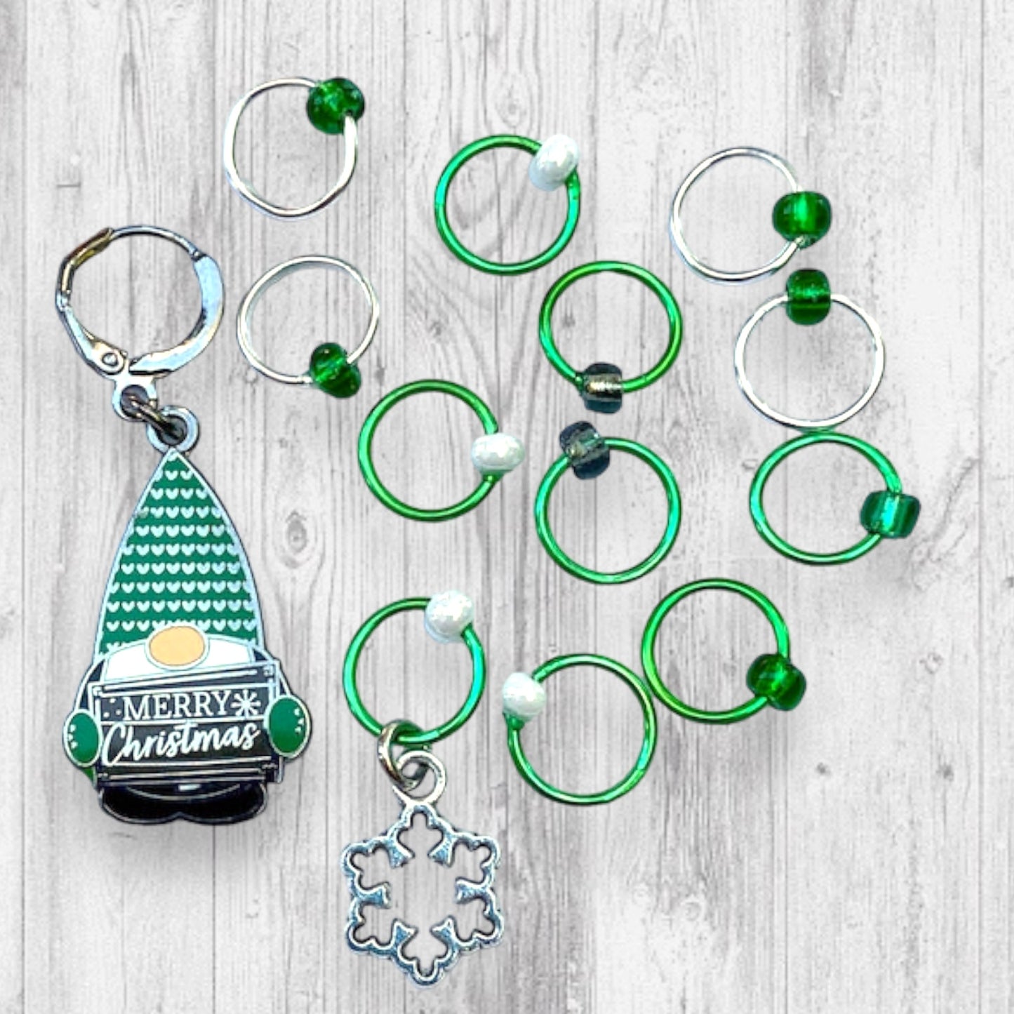2022 Pigskin Party Merry Christmas Gnome Progress and Stitch Markers GREEN - AdoreKnit