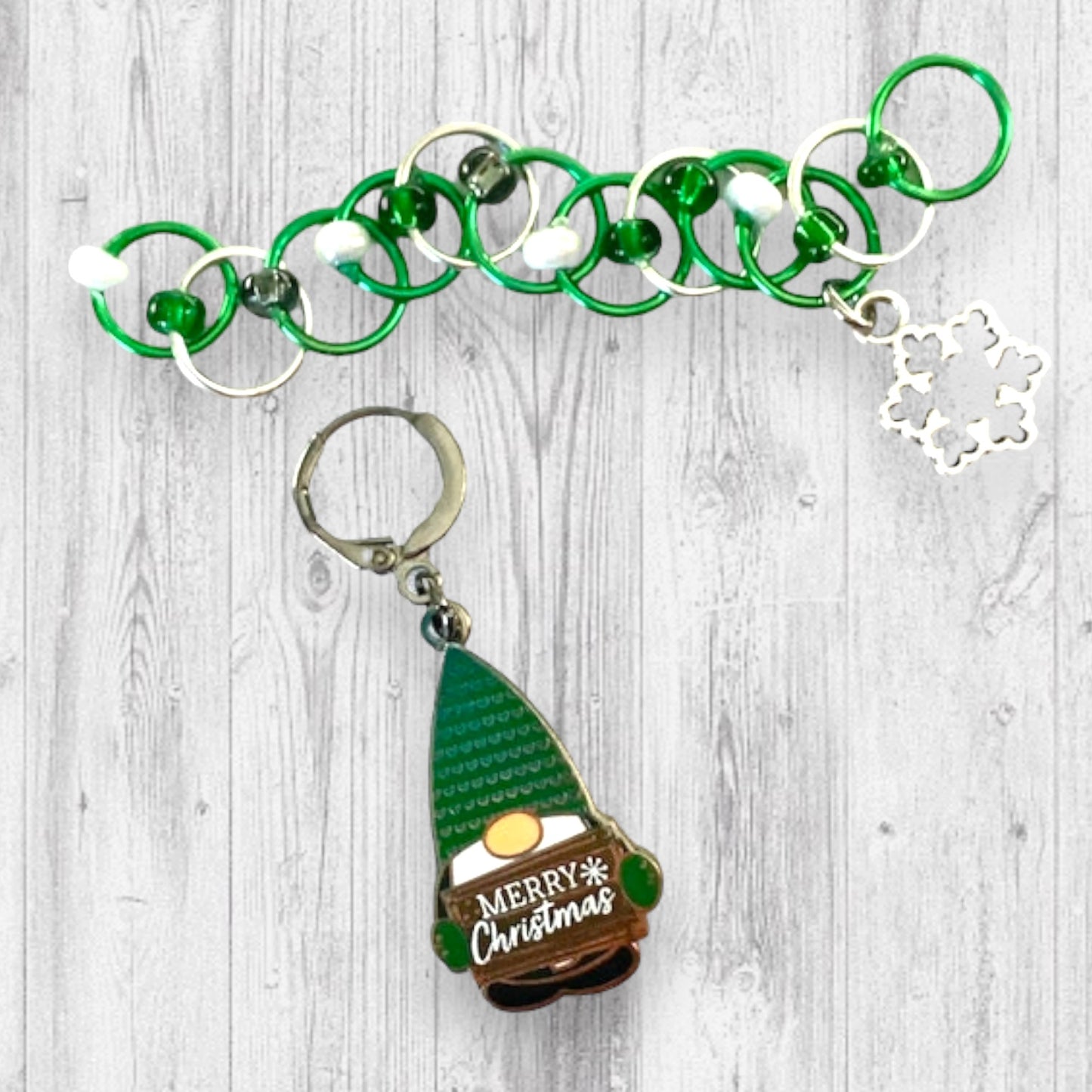 2022 Pigskin Party Merry Christmas Gnome Progress and Stitch Markers GREEN - AdoreKnit