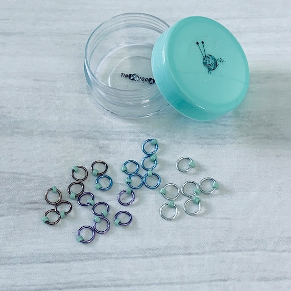 Sock Knitter's Companion Tiny Stitch Markers with Marker Container Double Aqua - AdoreKnit