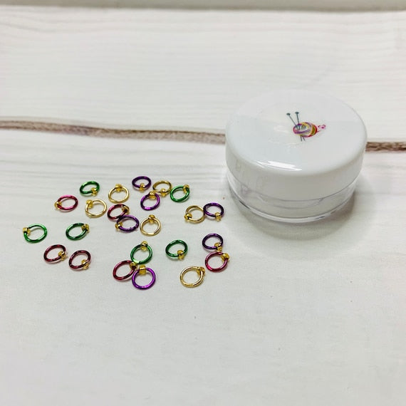 Sock Knitter's Companion Tiny Stitch Markers with Marker Container White - AdoreKnit
